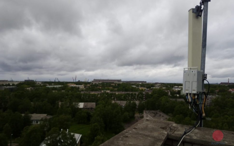 Мастер ЖЭУ заперла работников на крыше дома в Северодвинске